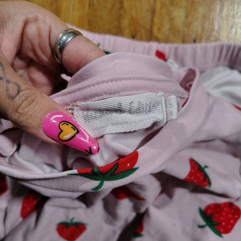 Red Velvet & Strawberry 2pc PJ Bundle/T499 - Picture 3 of 3